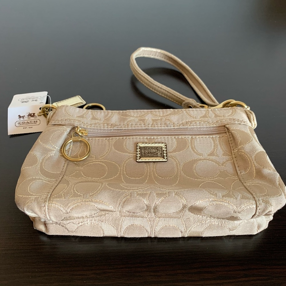 NWT, COACH Gold Wristlet